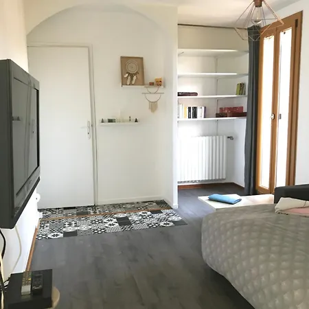 Dans Maison
