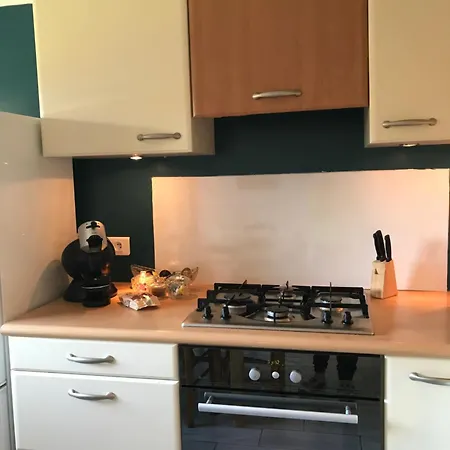 Dans Maison * Brié-et-Angonnes